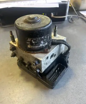 Volkswagen Sharan ABS Pump 1J0907379G 10094903403