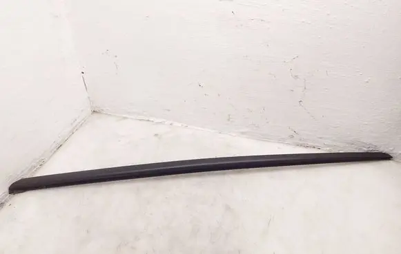 Audi A5 Windshield trim 8W6854328B