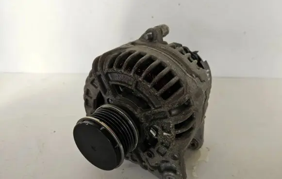 Nissan Note (E11) Generator/alternator 23100JD10A 0124525140 8200728292