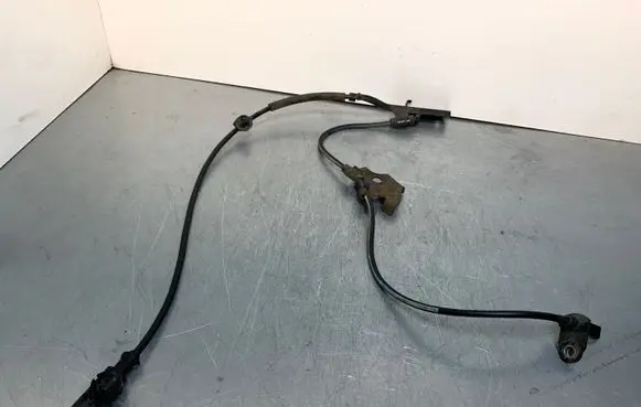 Toyota Auris E180 ABS brake wheel speed sensor 8954302061
