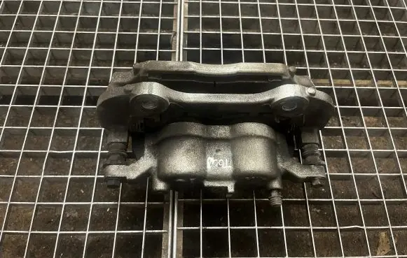 Chrysler Pacifica Front brake caliper 0001