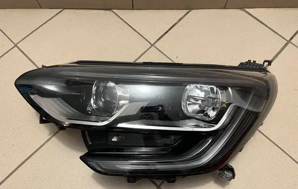 Renault Megane IV Headlight/headlamp 260602792R