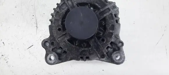 Volkswagen Golf VI Generator/alternator 03C903023A