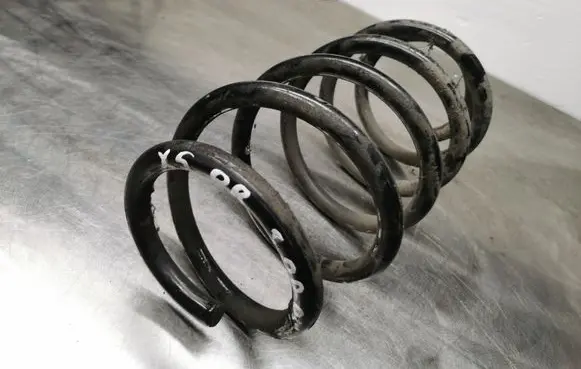 BMW X5 E53 Front coil spring