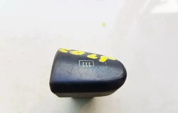 Mitsubishi Colt Windscreen/window heater switch 4X200