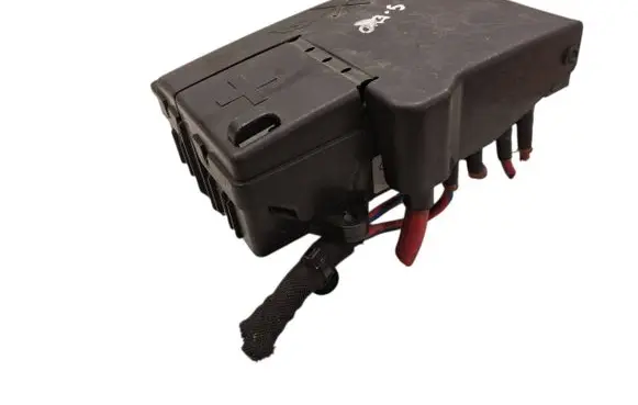 Opel Astra J Fuse module 13368497
