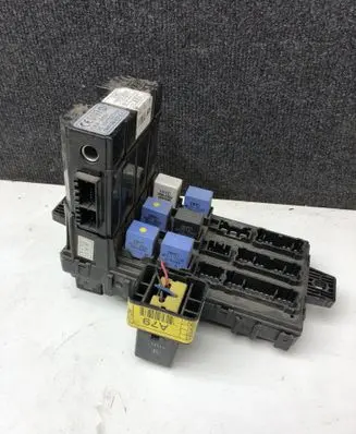 Hyundai Santa Fe Fuse module 9540026500