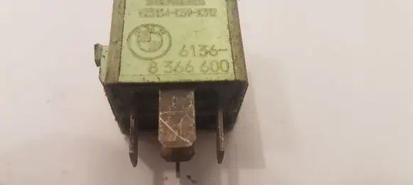 BMW 5 E39 Other relay 61368366600