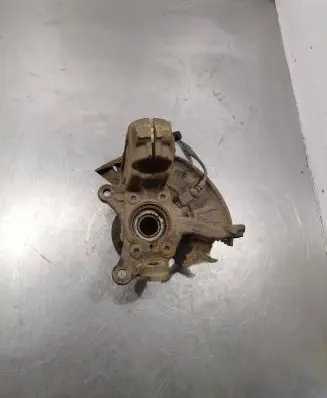 Volkswagen Golf Plus Front wheel hub spindle knuckle