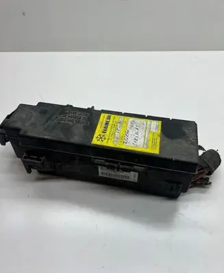 Jeep Cherokee III KJ Fuse module 96555J