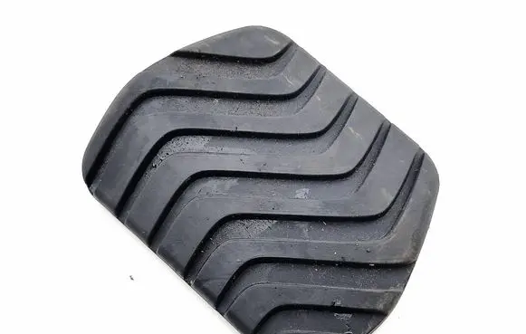 Nissan Juke II F16 Brake pedal 465310056R