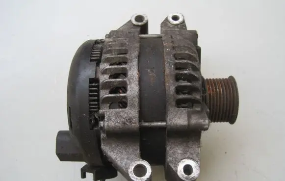 BMW X5 E70 Generator/alternator 7591529