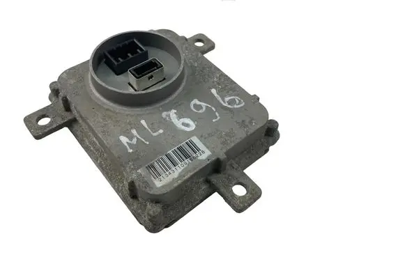 Volkswagen Golf VII Xenon control unit/module 8K0941597B