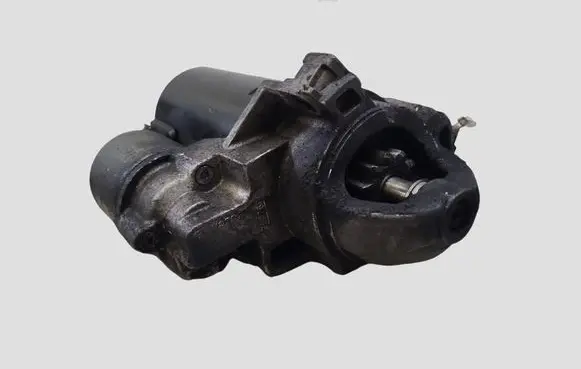 BMW 1 F20 F21 Starter motor 8581098