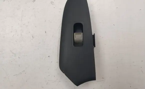 Honda CR-V Quarter vent window switch TEC20013