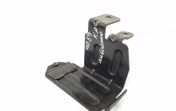 Jaguar XE Radiator mount bracket GX737B142AF