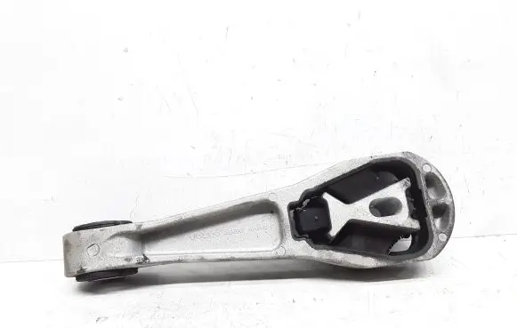 Volvo V40 Engine mount bracket 31359642