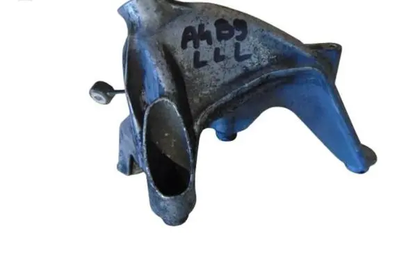 Audi A4 S4 B9 8W Engine mounting bracket 4M0199307AD