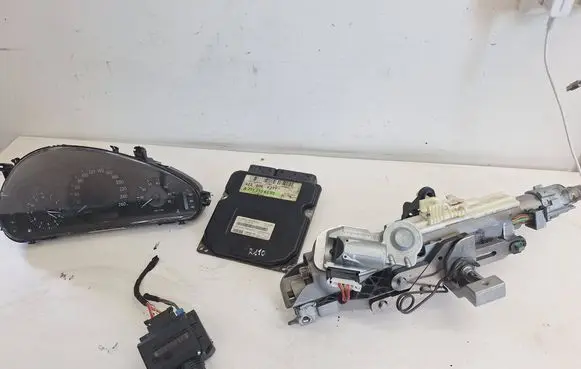 Mercedes-Benz E W211 Engine ECU kit and lock set A2710106302