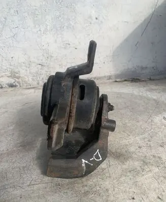 Hyundai Santa Fe Engine mount bracket