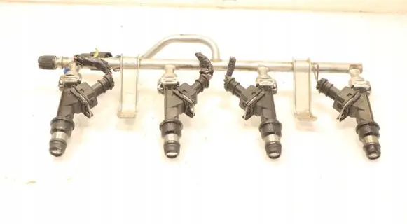 Opel Astra H Fuel main line pipe