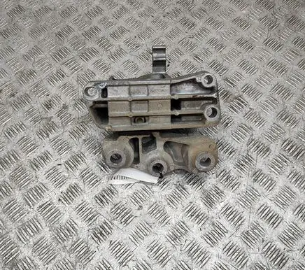 Volvo XC40 Engine mount bracket 32325236