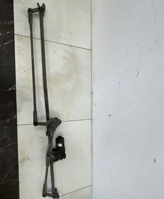 Front wiper linkage and motor