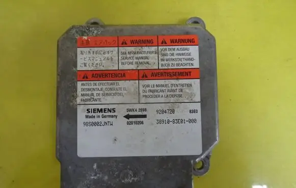 Suzuki Wagon R+ Airbag control unit/module 38910-83E01-000 152300-2742