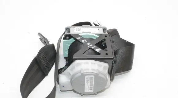 Audi A8 S8 D4 4H Rear seatbelt