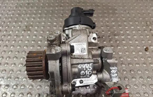 Dacia Dokker Fuel injection high pressure pump S17986598 0445010763