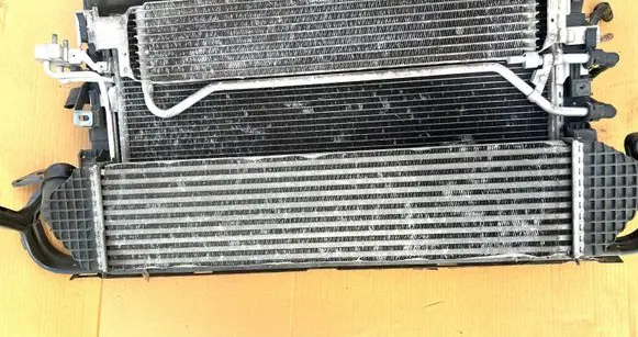 Volvo C30 Radiator set 9M519L440AC