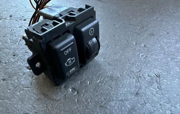 Nissan Patrol Y61 Other switches/knobs/shifts 27666VD200 25980EQ500