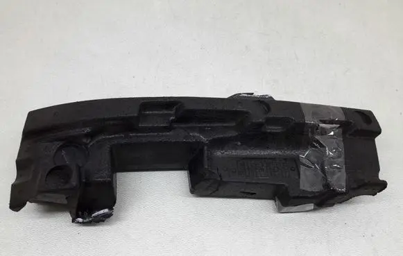 Mercedes-Benz C W204 Front bumper foam support bar A2048851937