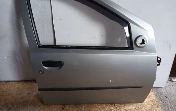 Fiat Punto (188) Front door 