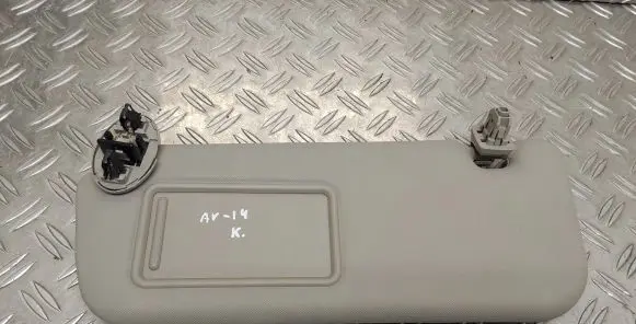 Toyota Avensis T270 Sun visor
