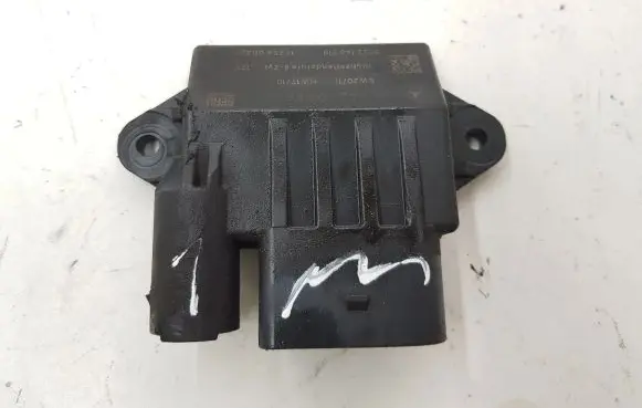 Mercedes-Benz R W251 Glow plug pre-heat relay A6429002800