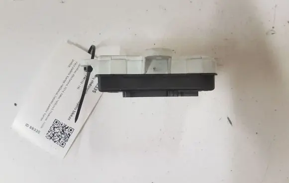 Volvo V40 Door control unit/module 31394043 AV6N14C237BB