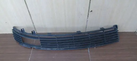 Opel Omega B2 Front bumper lower grill