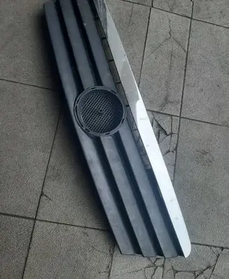 Mercedes-Benz A W168 Bonnet/hood grill BZ07017VN