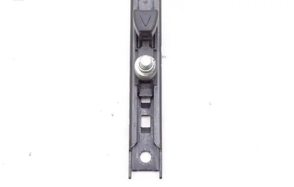 Opel Astra K Seat belt adjustment rail 00039320