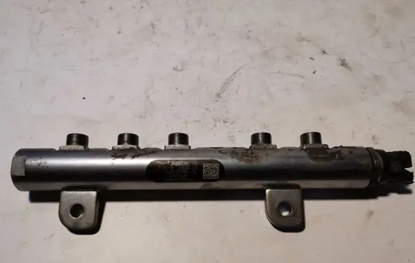 Jeep Grand Cherokee Fuel main line pipe