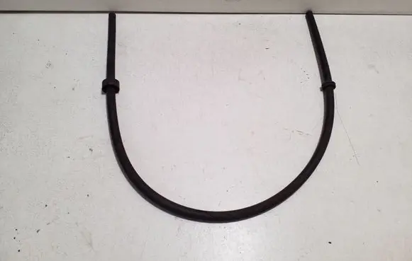 Mercedes-Benz ML W163 Engine coolant pipe/hose A1635000675