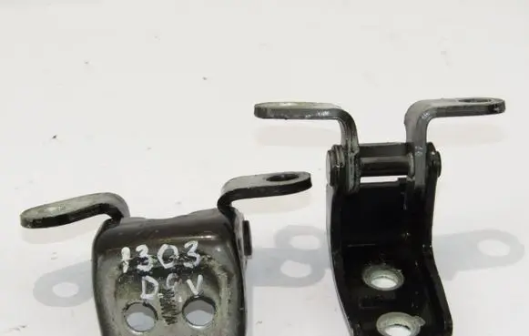 Honda CR-V Loading door hinge set 
