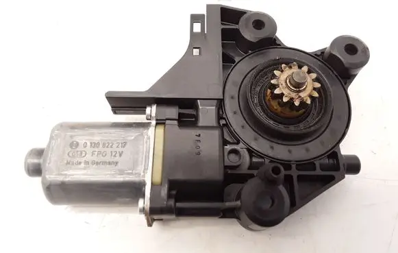 Ford Focus Front door window regulator motor 4M5T14A389 0130822217