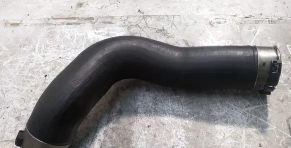 BMW 5 F10 F11 Intercooler hose/pipe