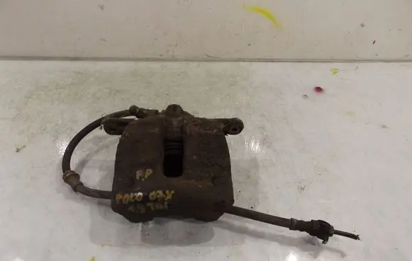 Volkswagen Polo IV 9N3 Front brake caliper