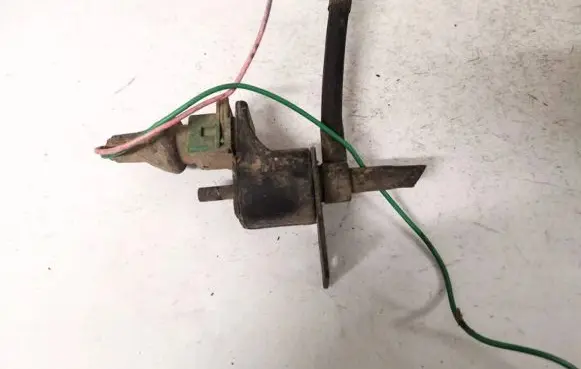 Peugeot 406 Turbo solenoid valve