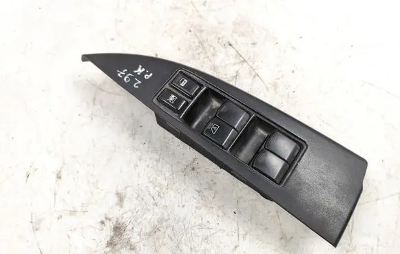 Subaru Legacy Electric window control switch 157525 94263AJ030