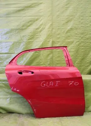 Mercedes-Benz GLA W156 Front door 000259