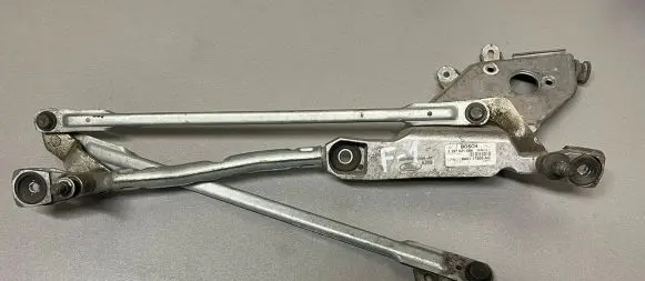 Ford Fiesta Front wiper linkage and motor 8A6117500AG 2504141 3397021586